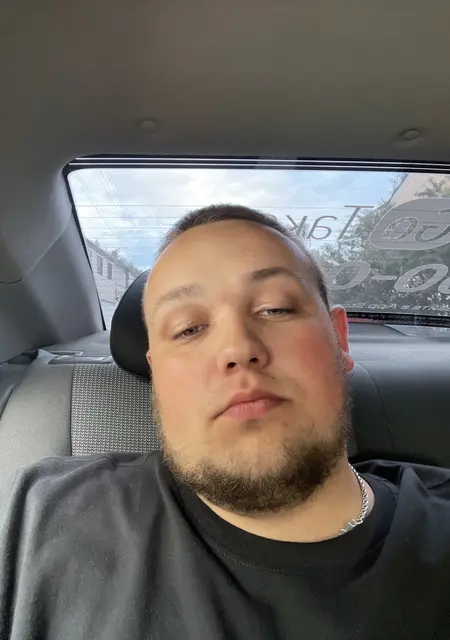 Эдуард из Вятских Полян, ищу на сайте приятное времяпровождение