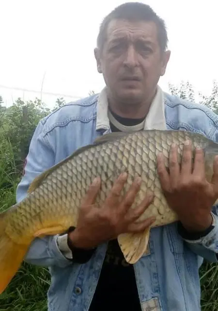 Алекс из Туапсе, мне 52, познакомлюсь для общения