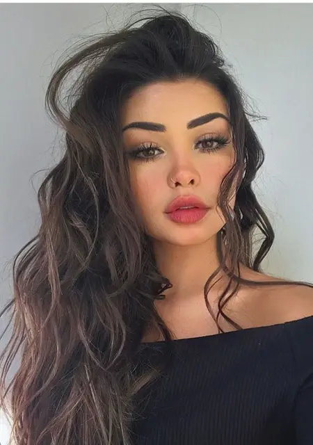 Я Валерия, 25, знакомлюсь для постоянных отношений в Челябинске