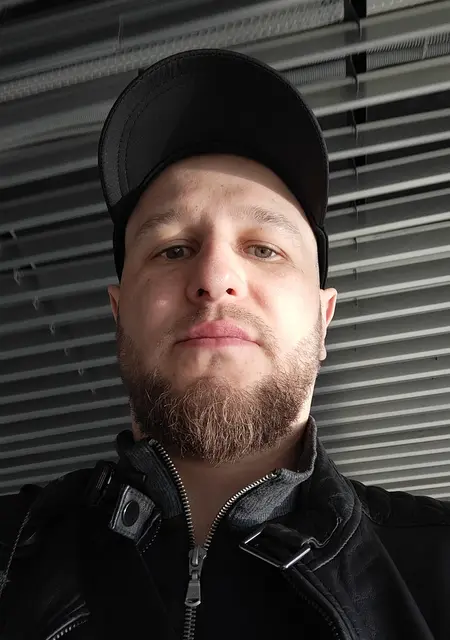 Я Дмитрий, 36, из Черкесска, ищу знакомство для приятного времяпровождения