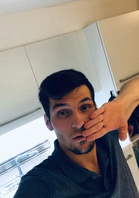 Георгий из Смоленска, мне 32, познакомлюсь для приятного времяпровождения