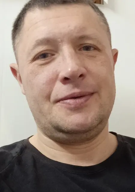 Константин из Киришей, мне 43, познакомлюсь для постоянных отношений