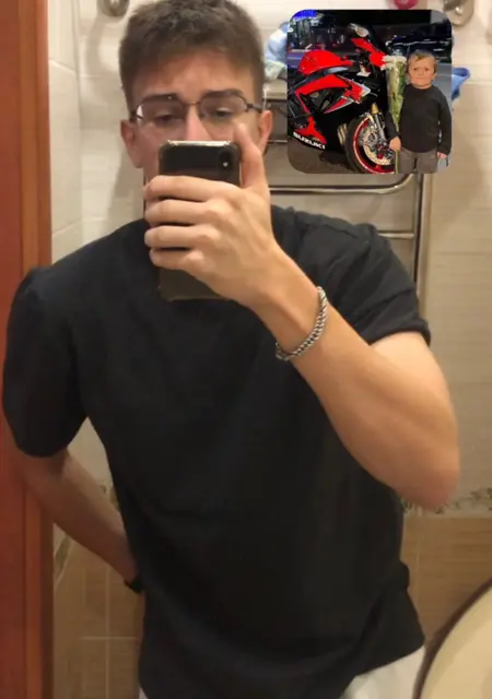 Я Роман, 20, знакомлюсь без обязательств в Выборге