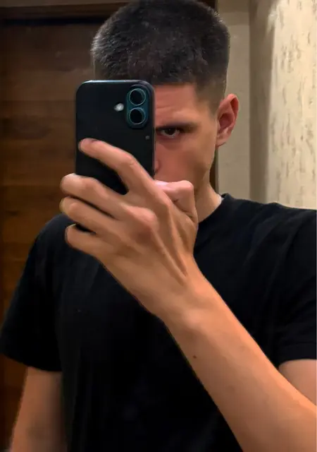 Maksim из Волжского, мне 19, познакомлюсь на одну ночь