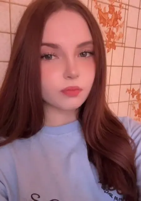 Кис из Воронежа, мне 18, познакомлюсь для общения