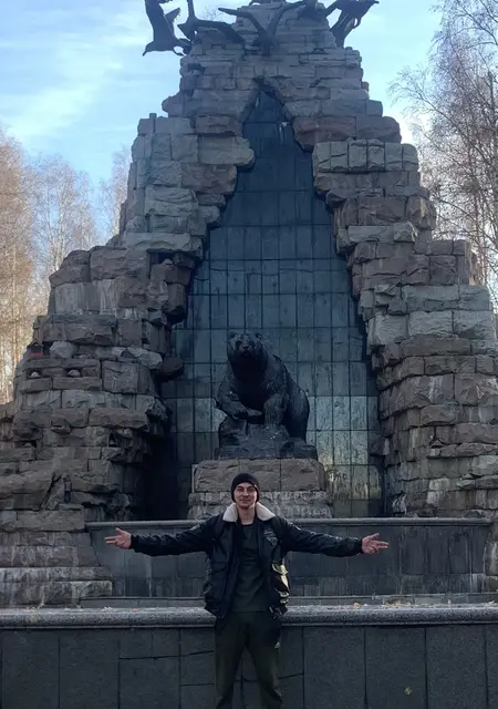 Рафаэль из Уфы, мне 22, познакомлюсь для общения