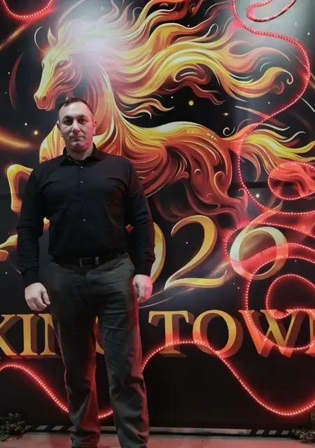 Я Арсен, 40, из Нальчика, ищу знакомства без обязательств