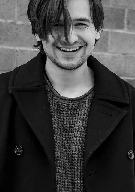 Роман из Санкт-Петербурга, мне 33, познакомлюсь на одну ночь