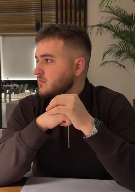 Костя из Москвы, ищу на сайте знакомства на одну ночь