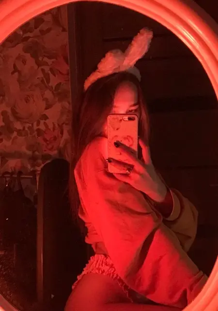 Я Лиза, 21, из Омска, ищу знакомство для общения