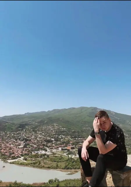 Максим из Тамбова, ищу на сайте приятное времяпровождение