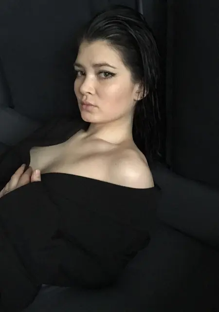 Я Хельга, 31, знакомлюсь для дружбы в Сходне