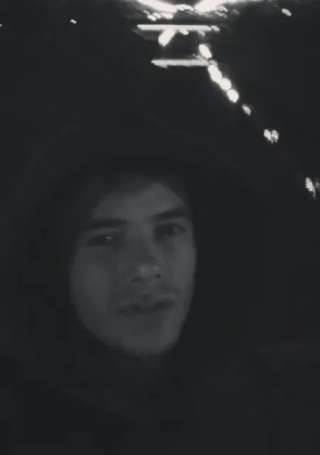 Максим из Полысаева, ищу на сайте знакомства без обязательств