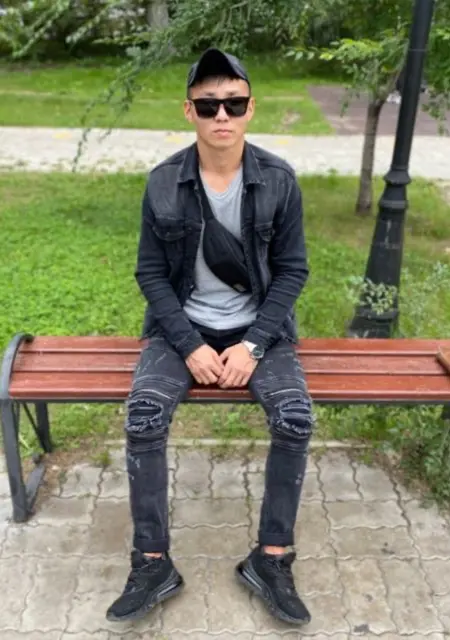 Виктор из Улан-Удэ, мне 32, познакомлюсь на одну ночь