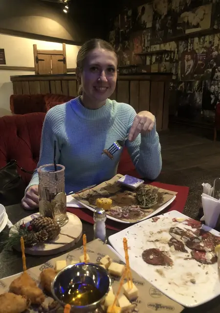 Я Лена, 35, из Березников, ищу знакомства без обязательств