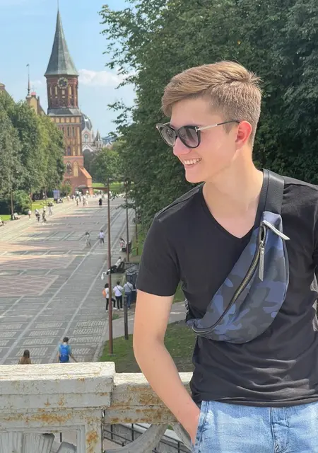 Денис из Гурьевска, ищу на сайте знакомства на одну ночь