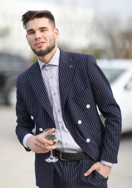 Рустам из Санкт-Петербурга, ищу на сайте приятное времяпровождение