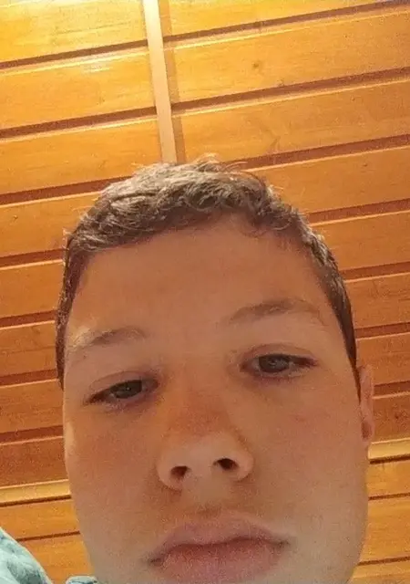 Я Сергей, 22, знакомлюсь без обязательств в Первоуральске