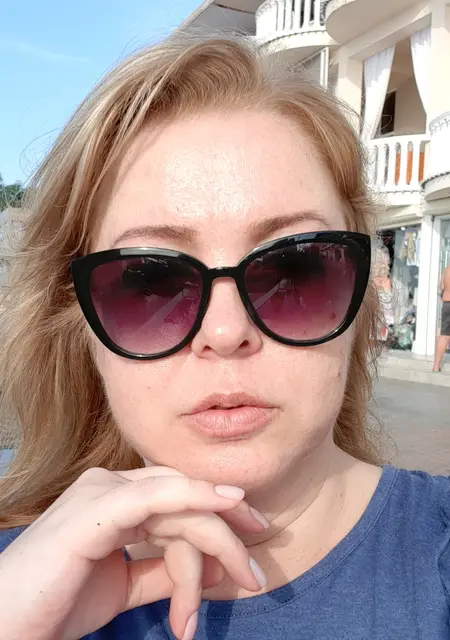 Я Юлечка, 45, знакомлюсь для постоянных отношений в Сочи