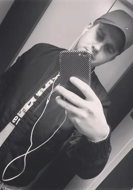 Я Ilya, 31, из Подольска, ищу знакомство для открытые отношения