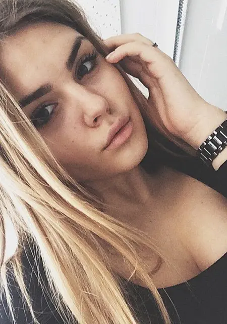 Я Марина, 32, из Астрахани, ищу знакомство для дружбы