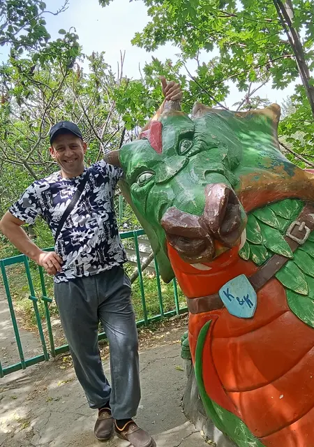 Я Сергей, 43, из Санкт-Петербурга, ищу знакомства на одну ночь