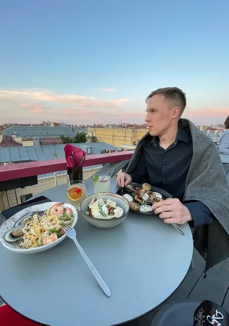 Даниил из Костомукши, ищу на сайте знакомства на одну ночь