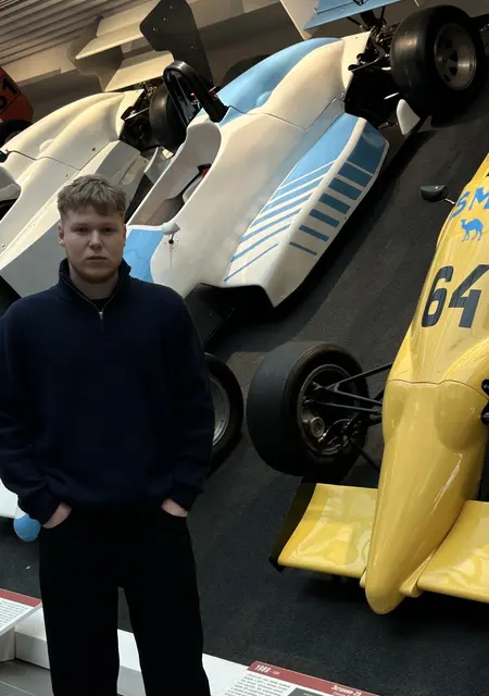 Я Дмитрий, 20, из Перми, ищу знакомство для дружбы