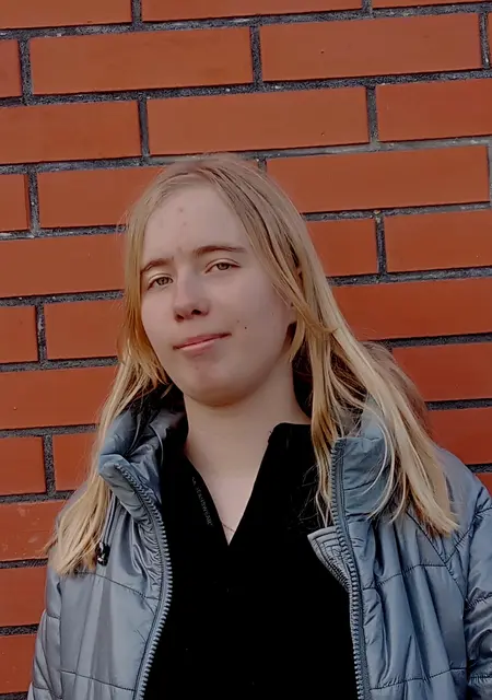 Елена из Орла, мне 24, познакомлюсь на одну ночь