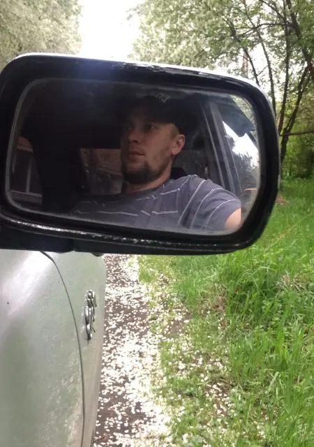 Artem из Мариинска, ищу на сайте знакомства на одну ночь