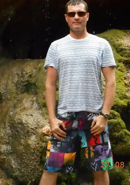 Я Slav, 25, знакомлюсь на одну ночь в Карпинске