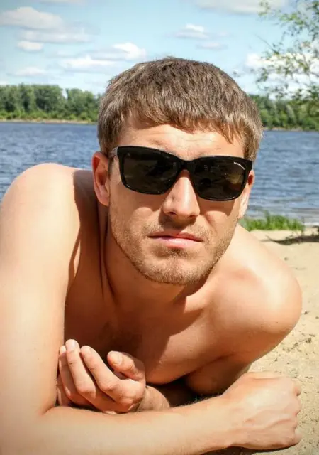 Владимир из Славянска-на-Кубани, мне 32, познакомлюсь на одну ночь