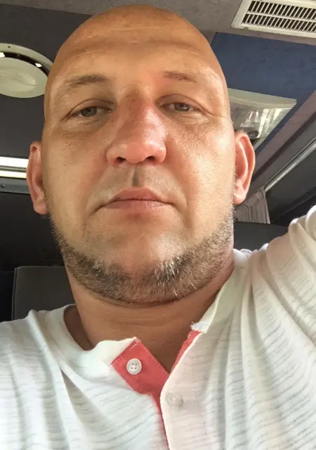 Я Алексей, 46, знакомлюсь без обязательств в Геленджике