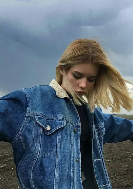 Я Аня, 25, из Верхней Салды, ищу знакомство для приятного времяпровождения