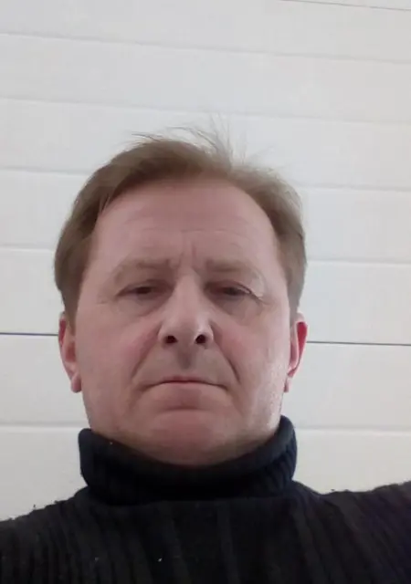 Александр из Старого Оскола, ищу на сайте знакомства на одну ночь