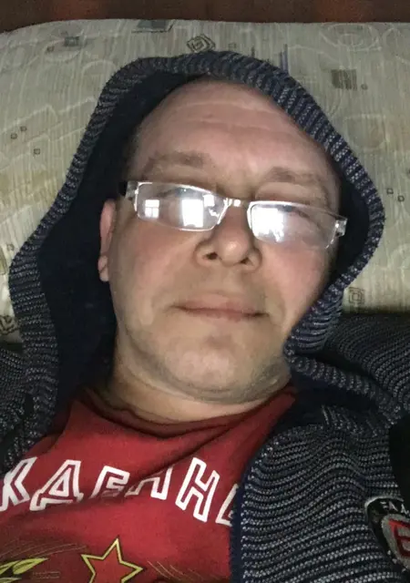 Дмитрий из Азова, мне 49, познакомлюсь для приятного времяпровождения