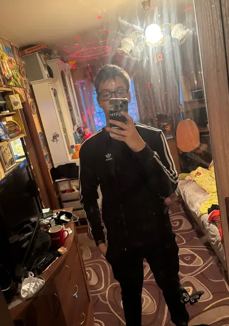 Виктор из Ивантеевки, ищу на сайте знакомства без обязательств