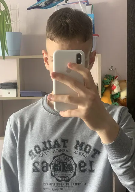 Артёмка из Усть-Илимска, мне 21, познакомлюсь на одну ночь