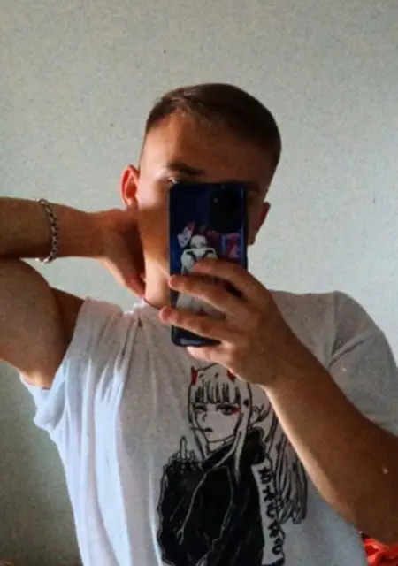 Дмитрий из Выборга, мне 21, познакомлюсь для дружбы