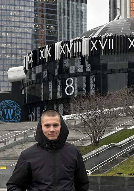 Я Артем, 21, знакомлюсь без обязательств в Красноярске