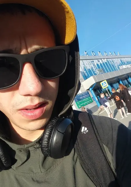 Я Константин, 27, из Москвы, ищу знакомство для открытые отношения