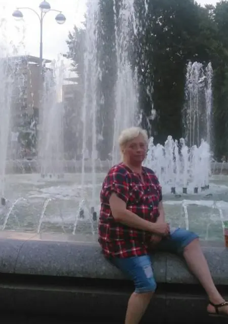 Алена из Краснодара, мне 54, познакомлюсь без обязательств