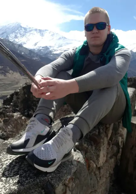 Я Константин, 30, знакомлюсь на одну ночь в Кирове