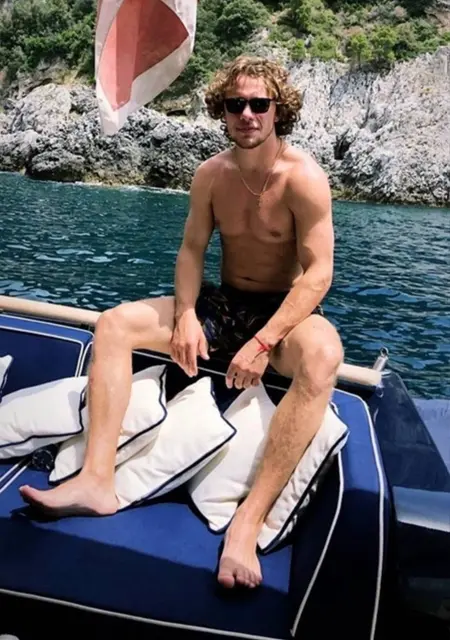 Денис из Омска, ищу на сайте приятное времяпровождение