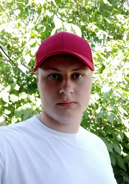 Павел из Красного Села, мне 31, познакомлюсь для приятного времяпровождения