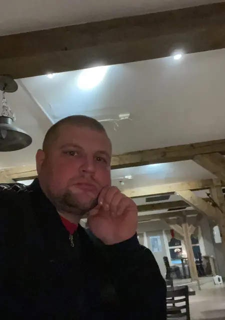 Igor из Мурманска, ищу на сайте знакомства на одну ночь