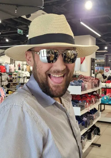 Я Максим, 45, знакомлюсь для совместных путешествий в Иркутске