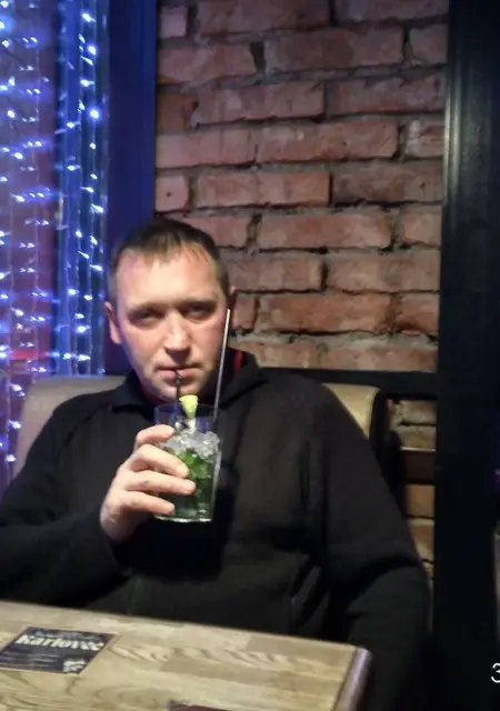 Я Дмитрий, 49, знакомлюсь без обязательств в Барнауле