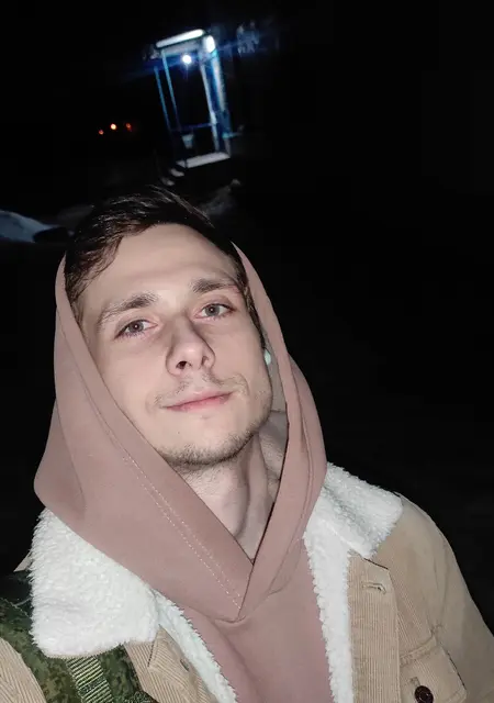 Андрей из Архангельска, мне 28, познакомлюсь для приятного времяпровождения