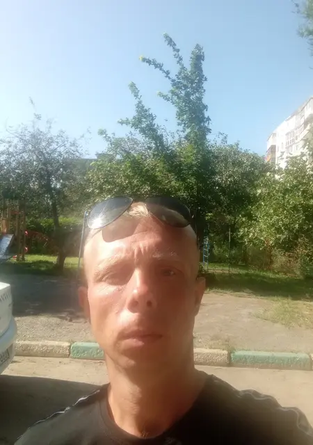 Я Дмитрий, 31, знакомлюсь для приятного времяпровождения в Таганроге